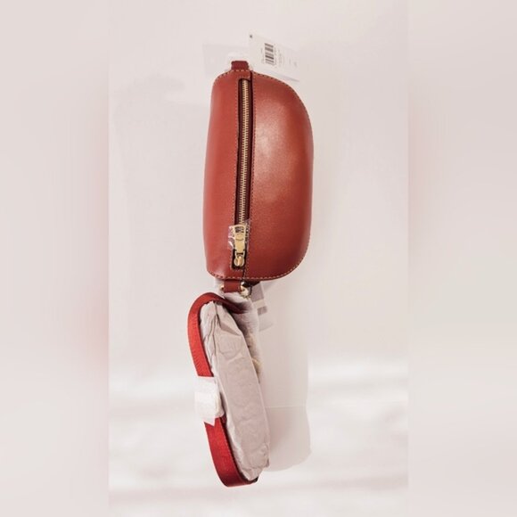 COACH Belt Bag In Signature Canvas - Picture 5 of 9